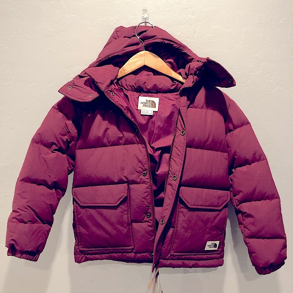 The North Face YOUTH Puffy Jacket, BNWT